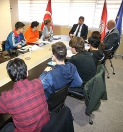 FLL Takımımız Çiğli ve Karşıyaka Belediye Başkanlarını Ziyaret Etti