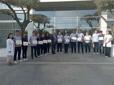 Üniversite Tanıtım Etkinliğinde Görev Alan Öğrencilerimize Katılım Sertifikası Verildi